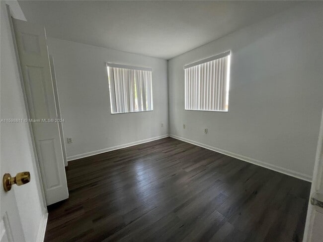 Foto del edificio - 2744 SE 15th Pl