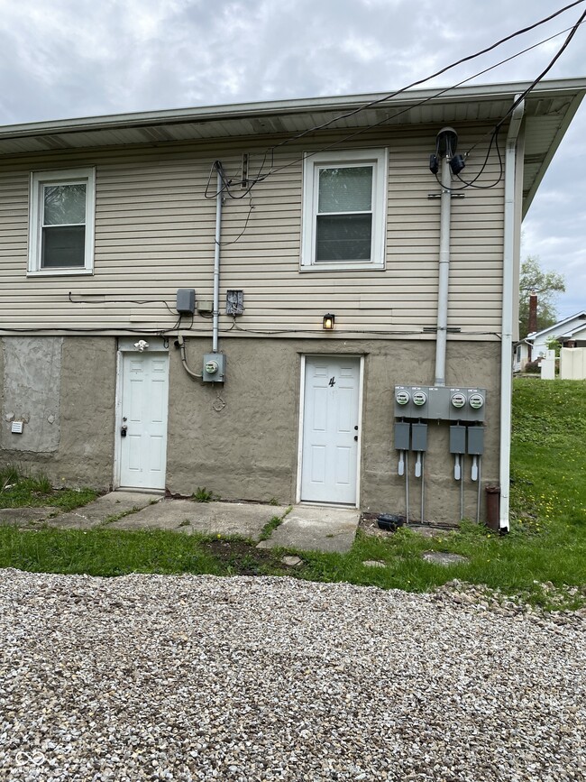 Building Photo - 15 N Riley Ave