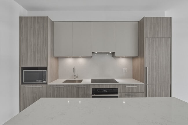 Building Photo - 65 Broadway Ave