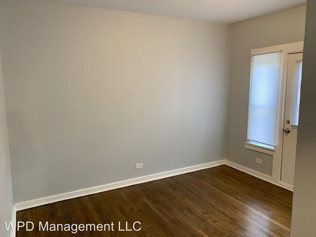 Foto del edificio - 6748 S Crandon Ave