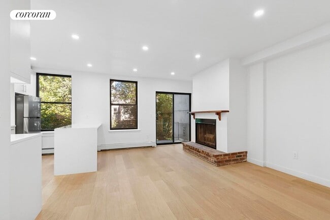 Building Photo - 119 Wyckoff St