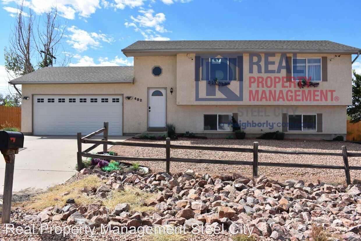 4 br, 2 bath House 482 W Parsley Way House Rental in Pueblo West