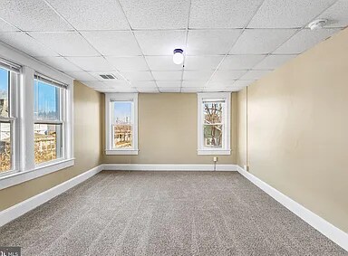 Foto del edificio - 406 E Pine St