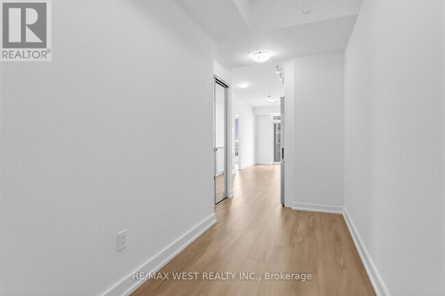 Building Photo - 498 Caldari Rd