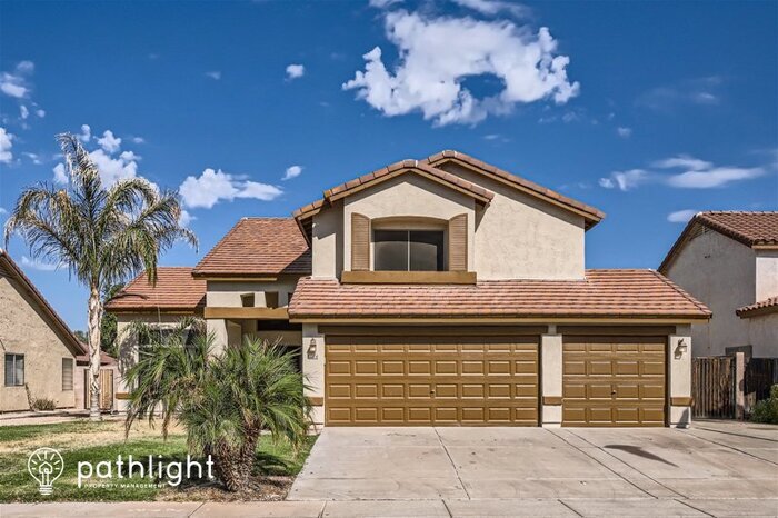 Primary Photo - 10374 W Piccadilly Road, Avondale, AZ, 85392