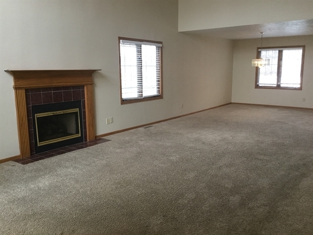 Building Photo - 5048 Vail Drive