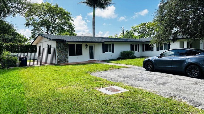 Foto del edificio - 10525 SW 77th Ct
