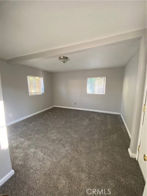 Foto del edificio - 34870 W County Line Rd