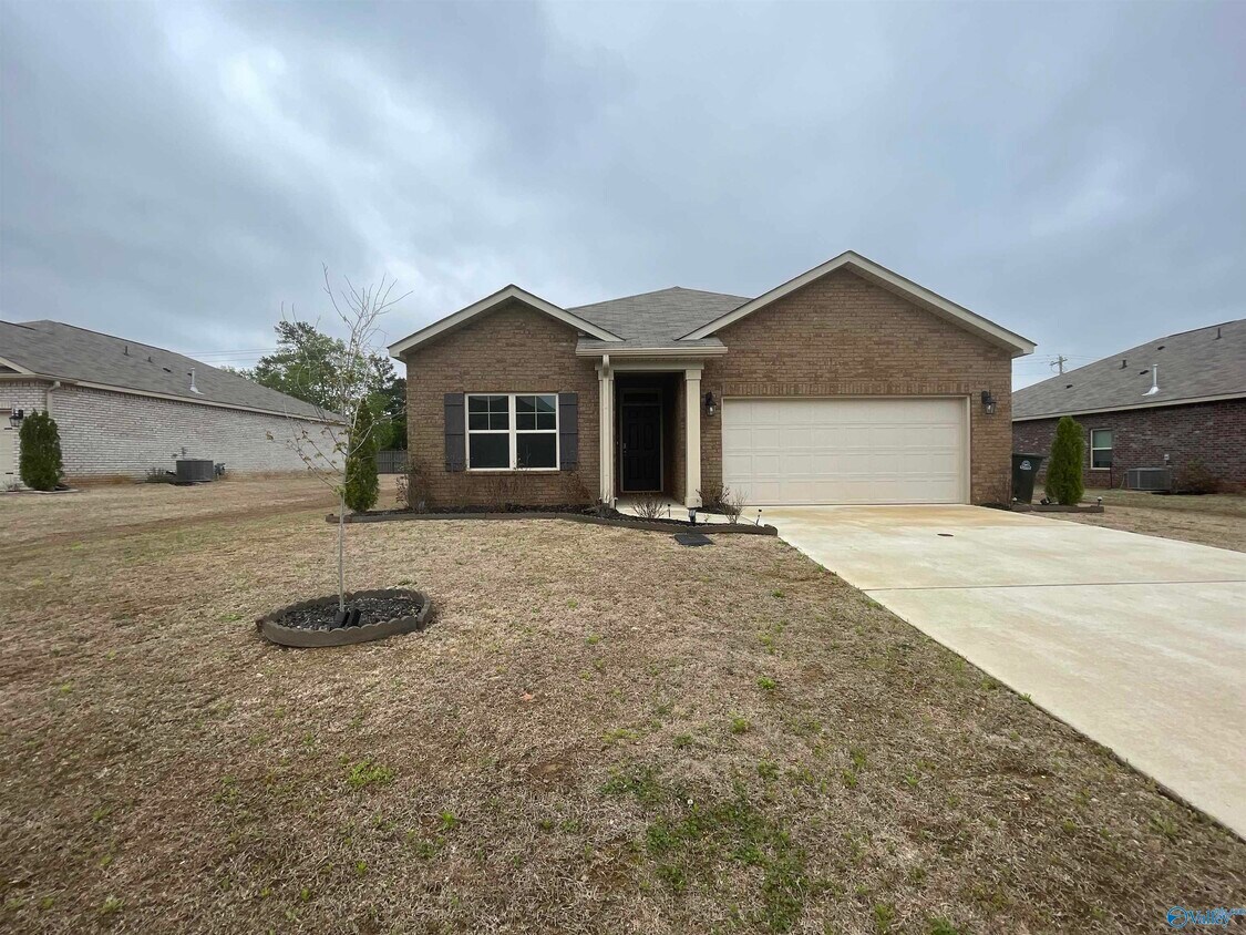 Primary Photo - 24734 Delilah Cir