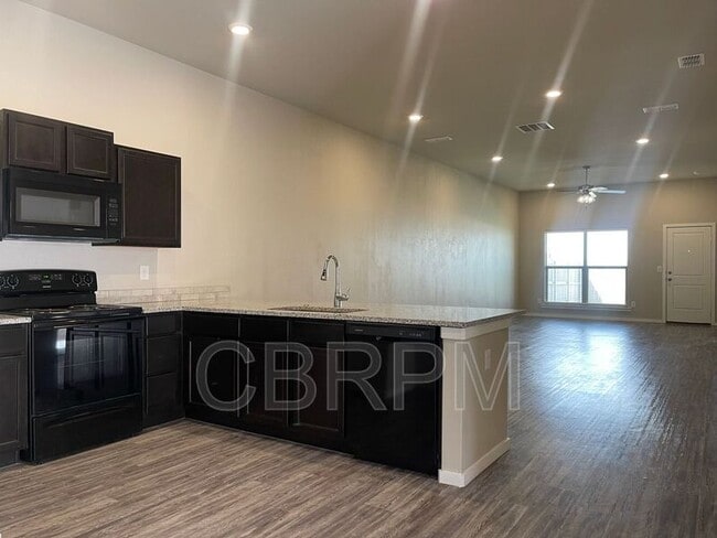 Building Photo - 1628 133rd St
