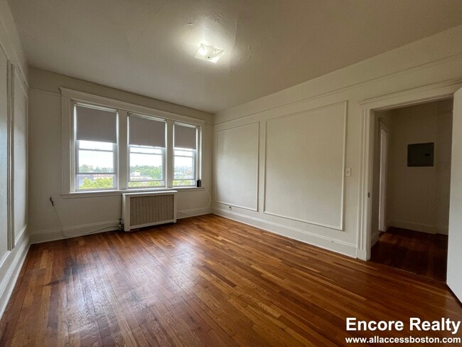 Foto del edificio - 1687 Commonwealth Ave