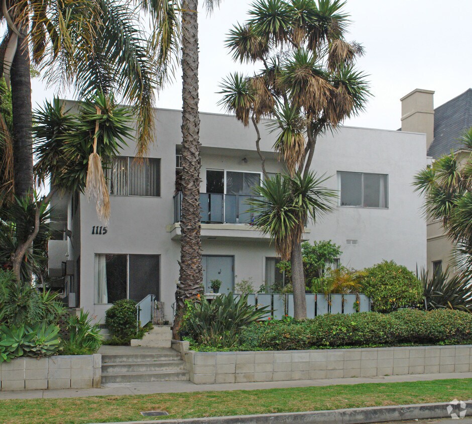 Building Photo - 1115 Glenville Dr