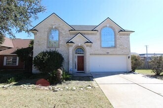 Building Photo - 15301 Ecorio Dr