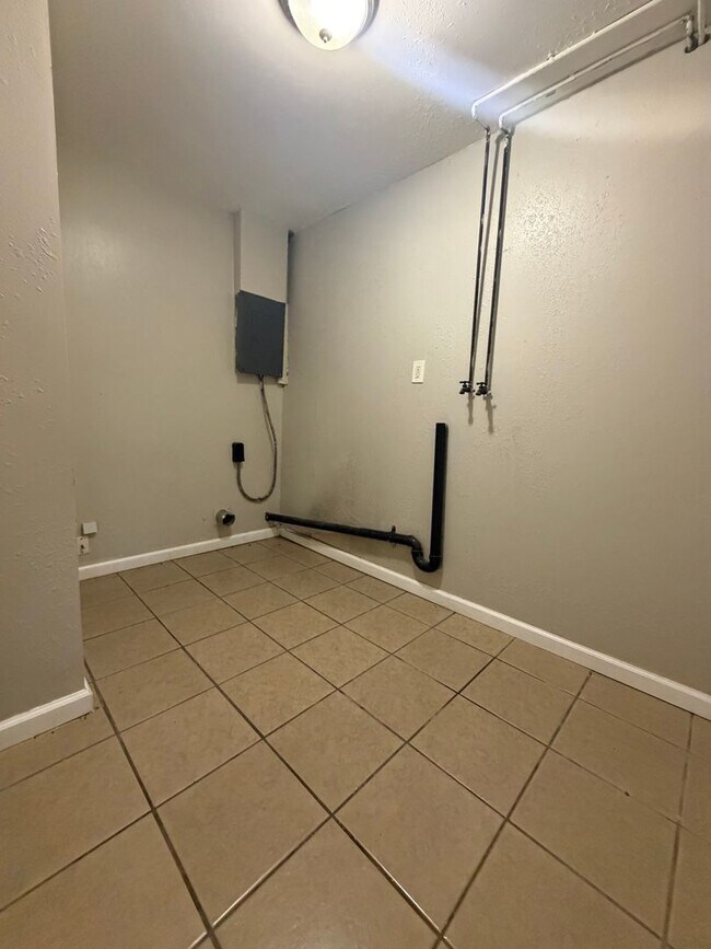 Foto del edificio - Section 8 approved 3 bedroom 1 bath home for rent