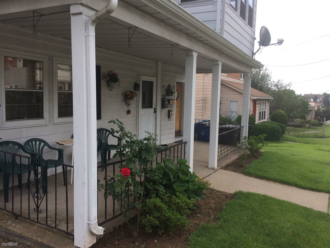 Foto principal - 239 Farmington Ave