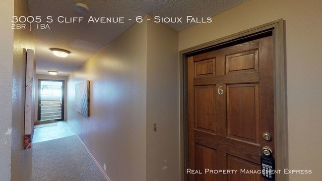 Cozy 2 Bedroom Apartment With Fireplace Apartment For Rent In
