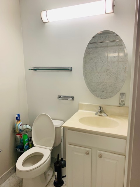 Bathroom - 1500 Chestnut St