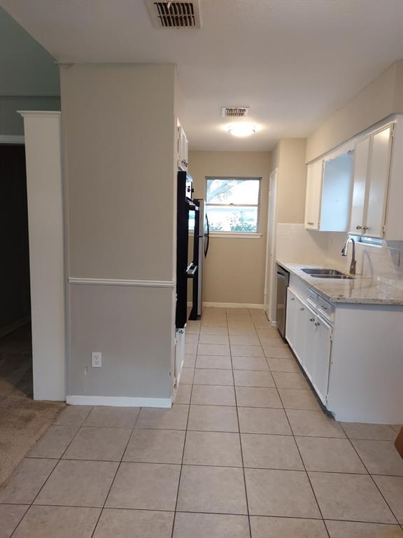 Foto del edificio - 8602 Twisting Vine Ln