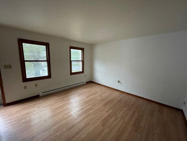 Sala de estar - 223 Oakwood Ave