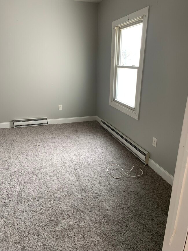 Sala de estar - 639 E Main St