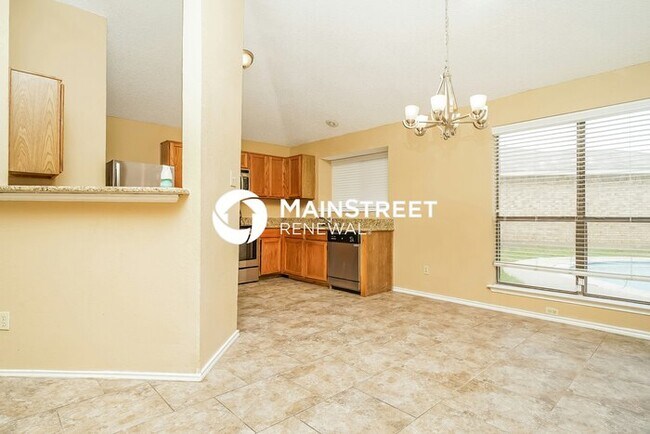 Building Photo - 3 Bedroom Pet-Friendly Home in Arlington, TX with Main Street Renewal