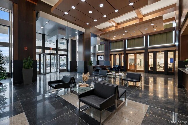 Foto del edificio - 411 S Old Woodward Ave