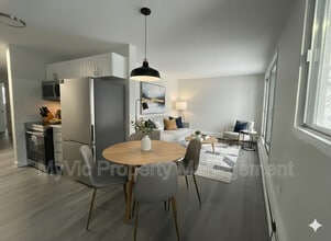 Building Photo - 9120-9149 149 St