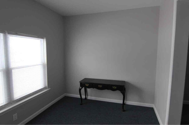 Foto del edificio - 219 W Chester Pike