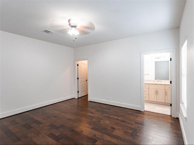 Foto del edificio - 5708 Dolores St