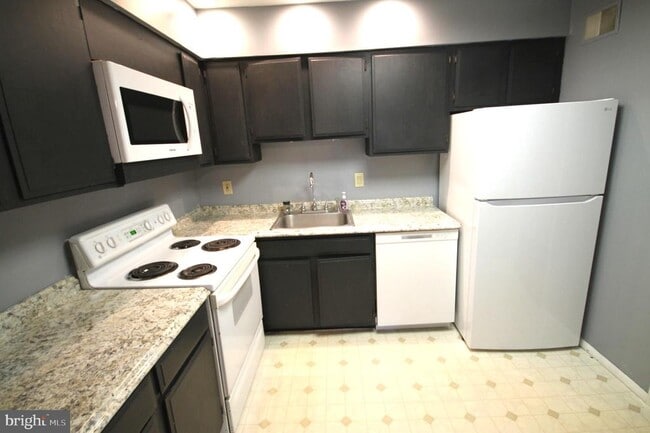 Building Photo - 1410 Whitpain Hills