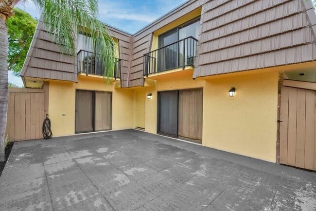 Photo - 904 9th Ct Townhome