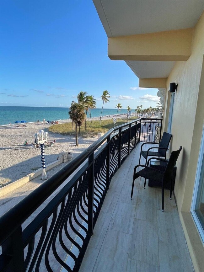 Building Photo - 1815 N Surf Rd