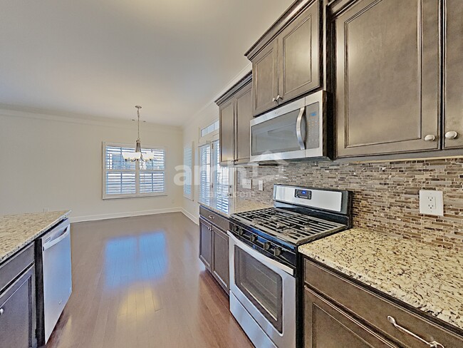 Foto del edificio - 1172 Frewin St