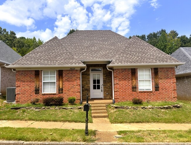Photo - 10228 Morning Hill Dr (Memphis, TN) House