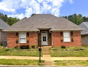 Building Photo - 10228 Morning Hill Dr