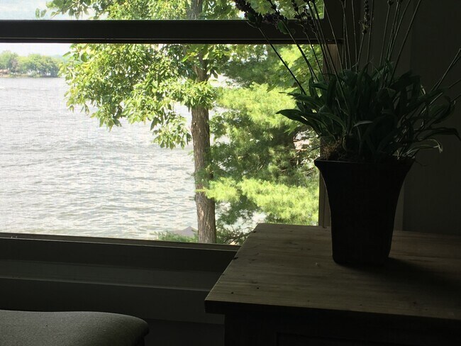 Foto del edificio - N53W34396-W34396 Rd Q