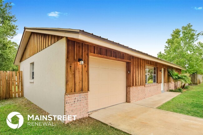 Building Photo - 6315 Banks Ave