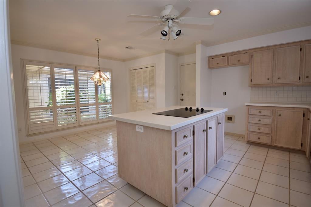 Primary Photo - 12326 Rocky Knoll Dr