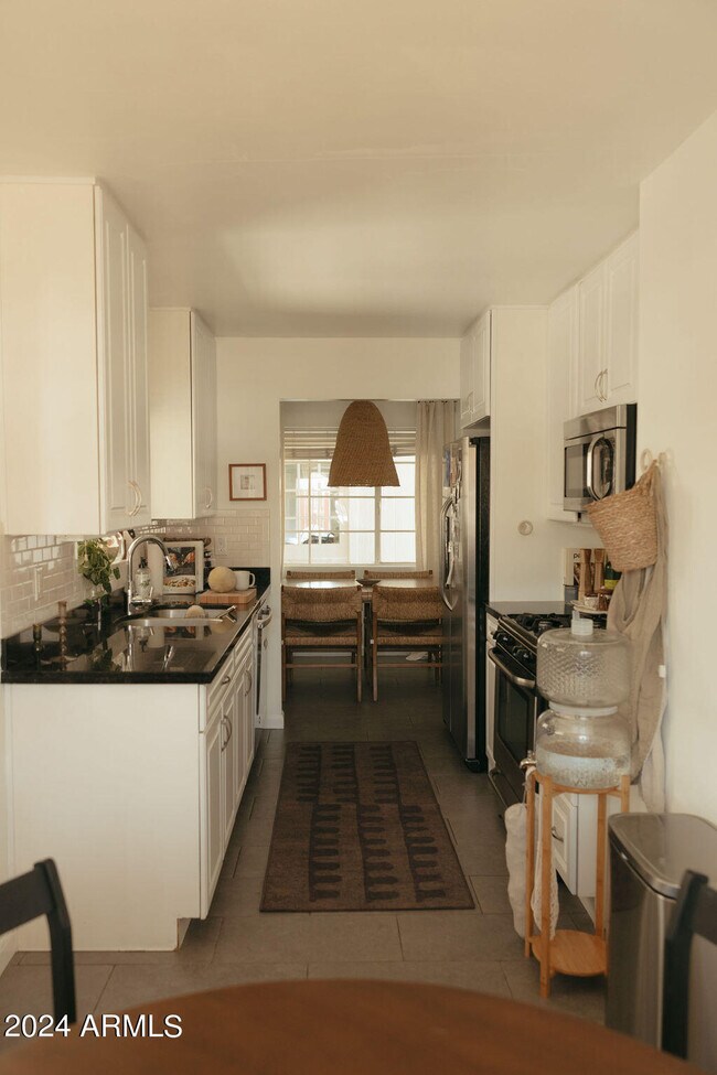 Foto del edificio - 4007 E Heatherbrae Dr