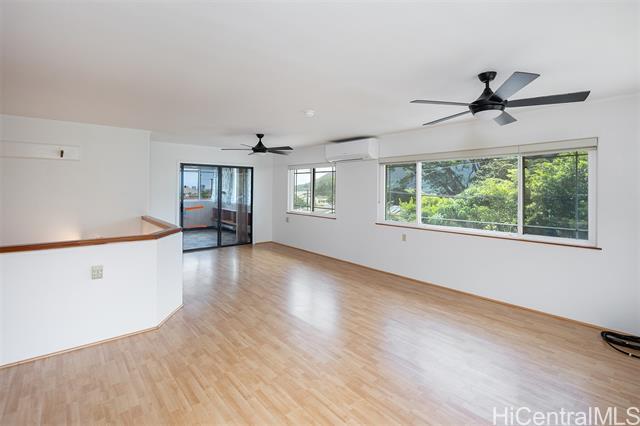 Foto del edificio - 3329 Woodlawn Dr