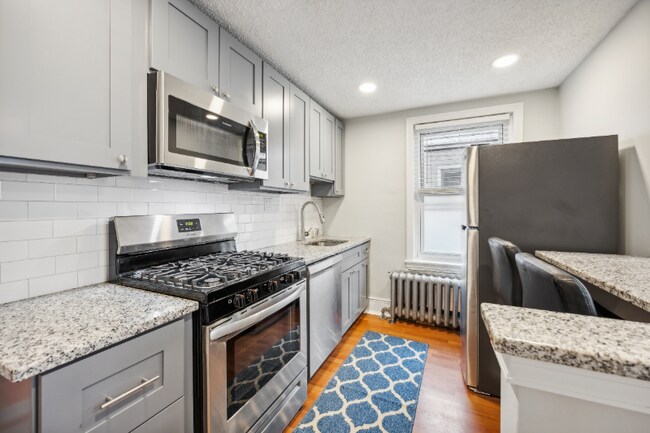 Building Photo - 2812 W Girard Ave