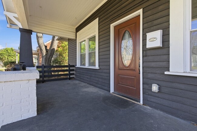 Foto del edificio - Downtown 3BR 2BA with Fenced Yard – 10 Minutes to Fort Benning