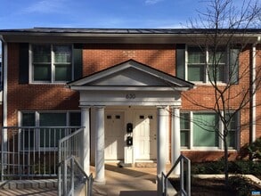 Building Photo - 630 Cabell Ave