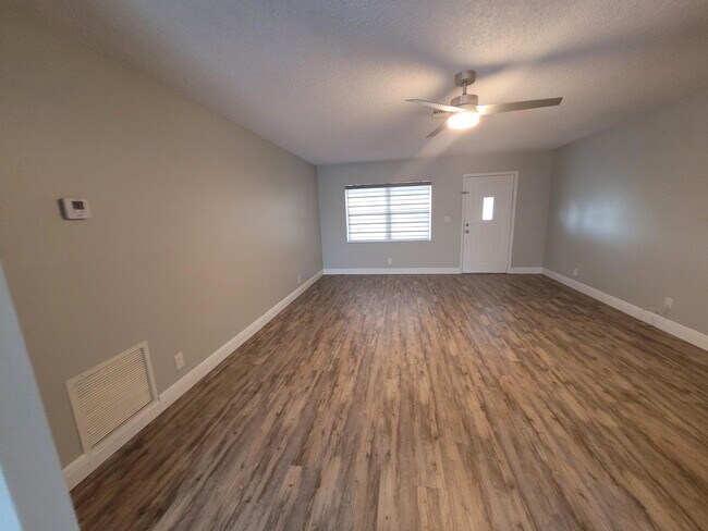 Building Photo - 516 NW 54th St