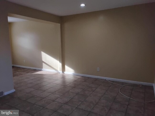 Building Photo - 3867 26th Ave