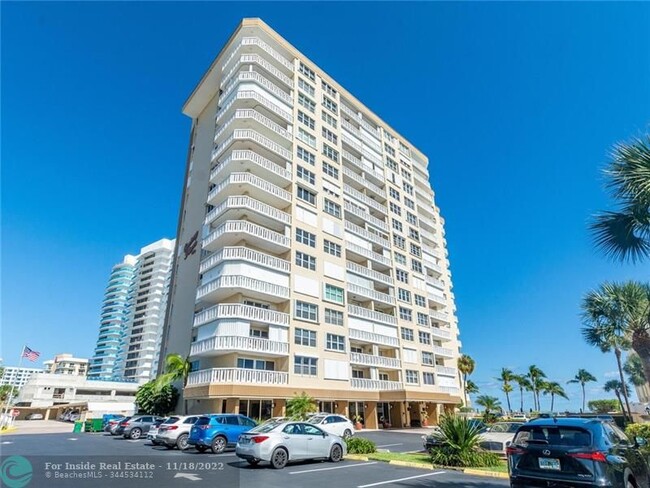 Foto del edificio - 1012 N Ocean Blvd