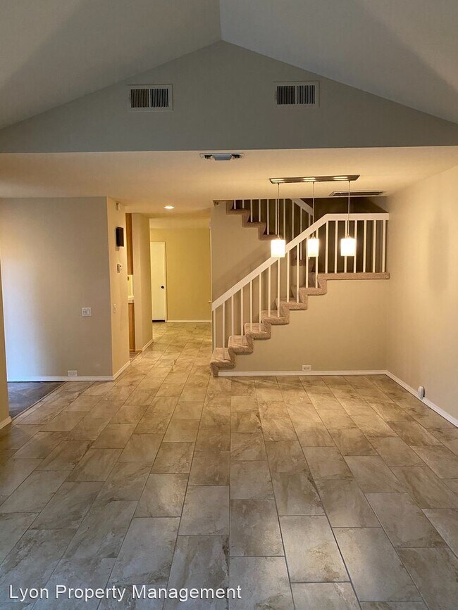 Foto del edificio - 2137 Promontory Point Ln