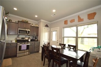 Building Photo - 1520 Sandpiper St