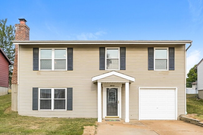 Building Photo - 2513 Weymouth Dr
