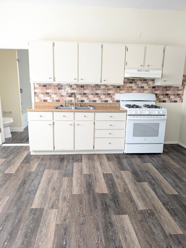 Foto del edificio - 731 Mcmakin Ave